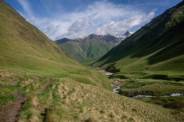 Naklejka premium Scenic view at Juta valley hiking path