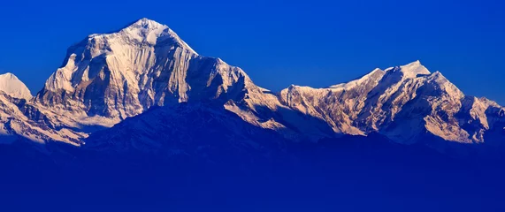 Verduisterende gordijnen Dhaulagiri Dhaulagiri Range, Annapurna Range Sunrise, Poon Hill View Point, Ghorepani, Annapurna Conservation Area, Himalaya, Nepal, Azië