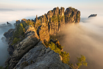 Obraz premium Sunrise over Schrammsteine in Saxon Switzerland