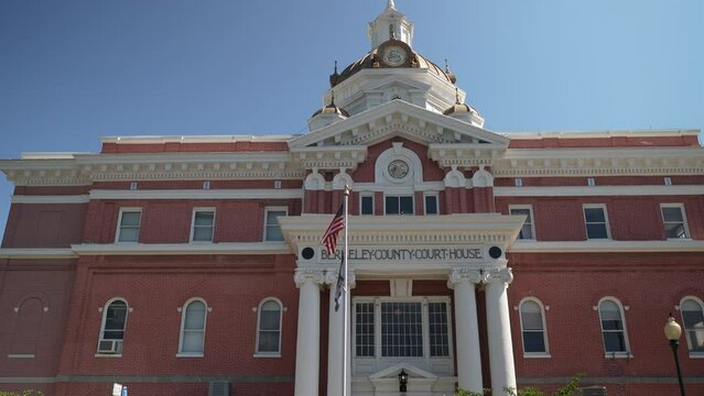 Tilt up showing Berkeley County courthouse in Martinsburg, West Virginia, WV