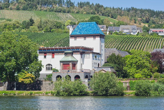 Die ber&uuml;hmte Jugendstilvilla Nollen (vormals Breuker) in Traben-Trarbaach, gebaut vom Architekt Bruno M&ouml;hring.