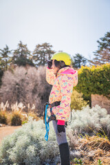 mujeres de vacaciones haciendo deporte de riesgo