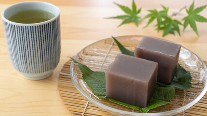 水ようかん｜和菓子と緑茶