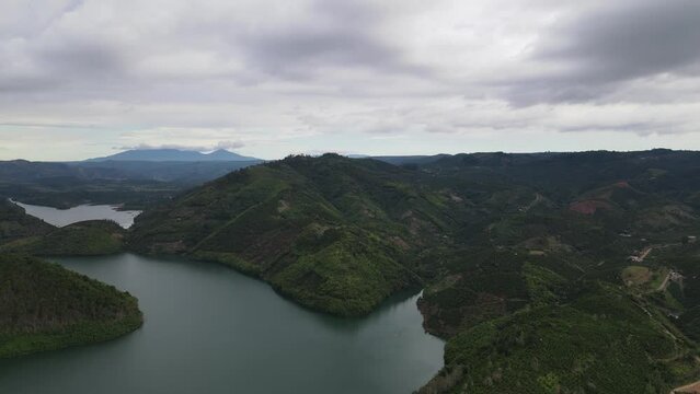 Di Linh beautiful lake - đi thuyền tr&ecirc;n hồ tuyệt đẹp Việt Nam,  Dong Nai River - 4k, Full HD, FHD, HD - Vietnam from above - flycam in the sky of Vietnam