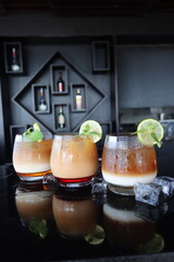 COLD FLAVOUR ICE COFFEE WITH LEMON AND MINT LEAF