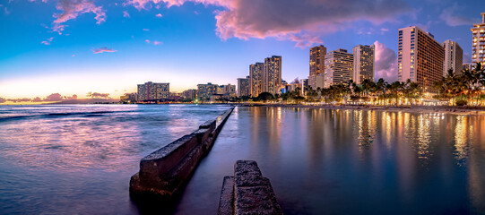 Famous Waikiki Beach summer sunset, O'ahu, Hawaii