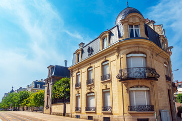 Fototapeta na wymiar Street view of Reims in France