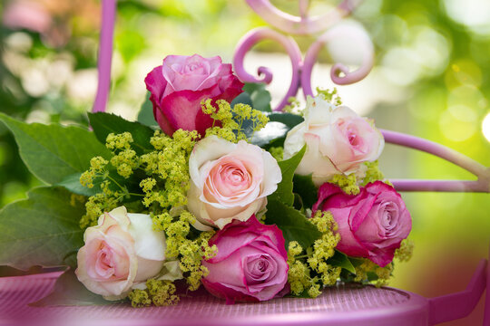 Loving bouquet of pink roses