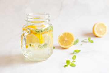 Lemon and mint flavored water