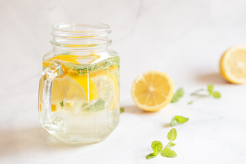 Lemon and mint flavored water