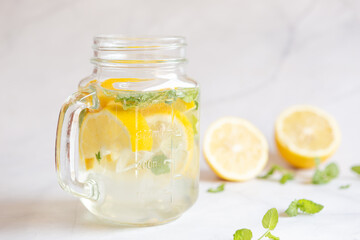 Lemon and mint flavored water