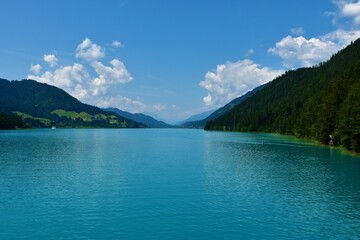 Naklejka na ściany i meble Scenic view of Weissensee lake in Carinthia, Austria