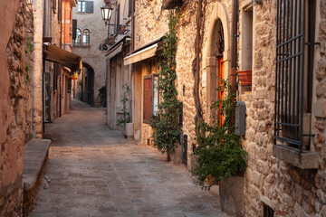 Fototapeta na wymiar San Marino Narrow Alleyways