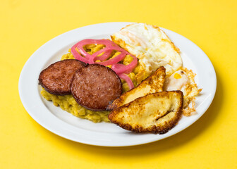 Mofungo with fried eggs