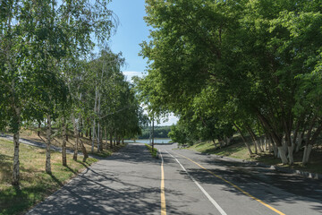 Obraz premium road to the beach in Pavlodar