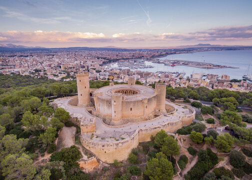 castillo de Bellver, estilo gótico catalán, siglo XIV , Palma, Mallorca, balearic islands, Spain