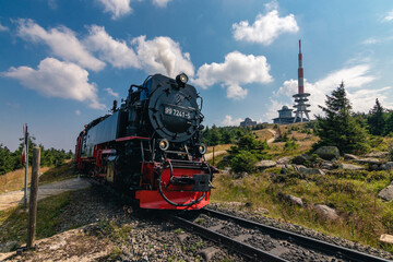 Dampflock der Brockenbahn im Harz - obrazy, fototapety, plakaty