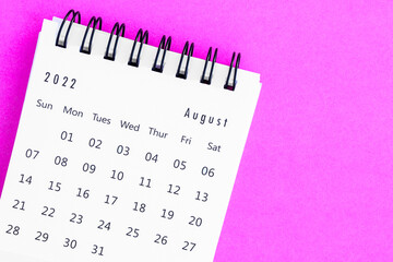 calendar August 2022 on a purple background. - obrazy, fototapety, plakaty