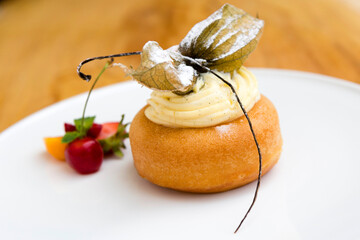 rum baba au rhum dessert