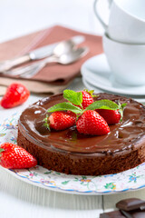 Low-calorie brownie dessert.