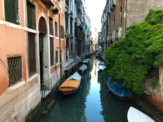 Fototapeta na wymiar Canals in Venice, Italy
