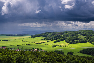 Fototapeta na wymiar Blick von den Königshainer Bergen auf die Landschaft bei Görlitz