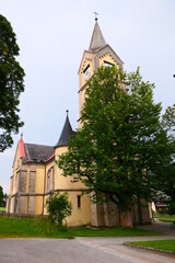 Fototapeta na wymiar evangelische Kirche, Ramsau am Dachstein