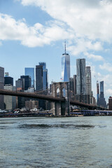 Fototapeta na wymiar View of Manhattan from Dumbo. View of New York City from Brooklyn.