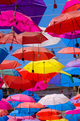 Fototapeta na wymiar ombrelli colorati 