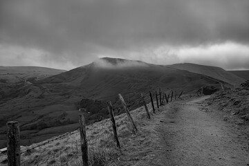 On The Great Ridge towards Mam Tor, Peak District National Park, Derbyshire.