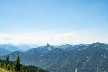 Mangfallgebirge Voralpen Tegernsee Bayern an herrlichem Sommertag