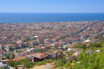 Fototapeta na wymiar Turkey. Alanya. 09.17.21. View of the resort town located on the Mediterranean coast at the height of the tourist season.