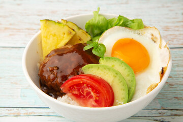 ロコモコ丼