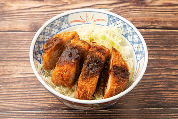 メンチカツ丼