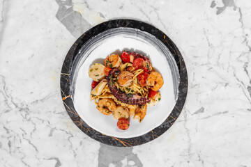 Pasta with seafood.