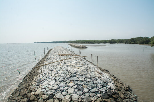 rock dam protect coastal erosion in bangpoo thailand