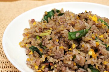 雑穀米のチャーハン
