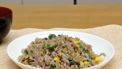 雑穀米のチャーハン