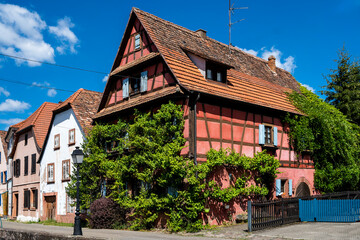Fototapeta na wymiar Fachwerkhaus im Bruchviertel in Wissembourg