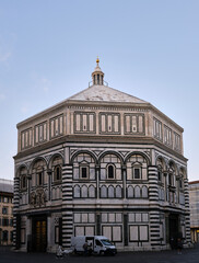 Fototapeta na wymiar Duomo square of Firenze, Italy