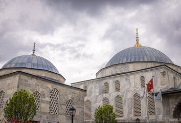 Fototapeta na wymiar Blue Mosque / Sultan Ahmed Mosque / Sultan Ahmet Camii, Istanbul, Turkey