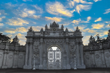 Fototapeta na wymiar 21.07.2022 İstanbul Turkey: Dolmabahçe Palace, which was used as a palace by the Ottomans, is located in Istanbul. Dolmabahce Palace Sovereign Gate