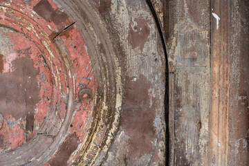 Alte Holztür als Hintergrund