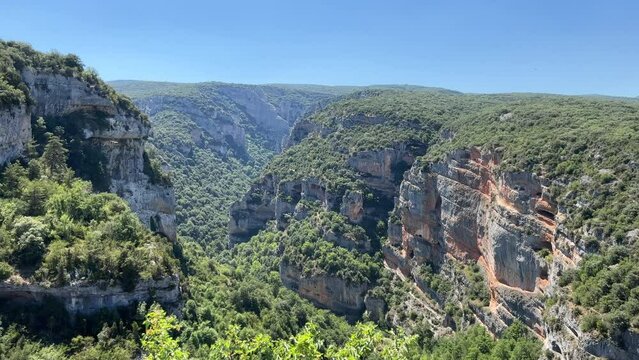 rock formations in a large Eocene mountain range