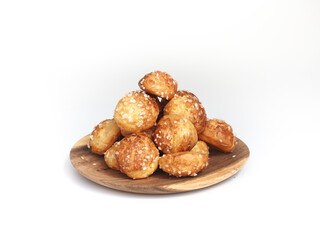 dish of chouquettes