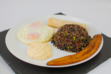 Gallo Pinto, Desayuno Costarricense