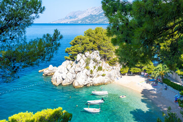 paradise beach in Brela on Makarska riviera in Dalmatia in Croatia - obrazy, fototapety, plakaty