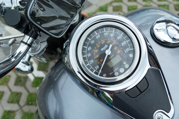 View of the speedometer on the fuel tank of a motorcycle