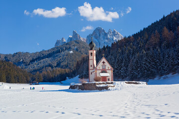 Puez Odle Nationalpark, Geislerspitzen, Winter in den Dolomiten, Südtirol, Italien - obrazy, fototapety, plakaty