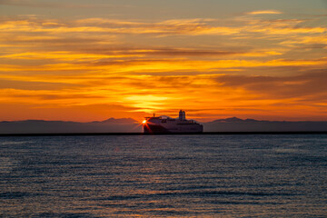 北海道小樽港　朝焼け風景
